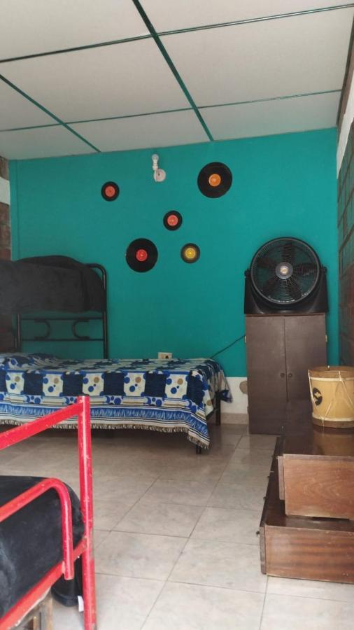 Plaza Hostel Sj 2 Salta Exterior photo
